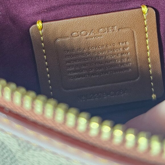 COACH Belt Bag In Signature Canvas - Picture 6 of 9